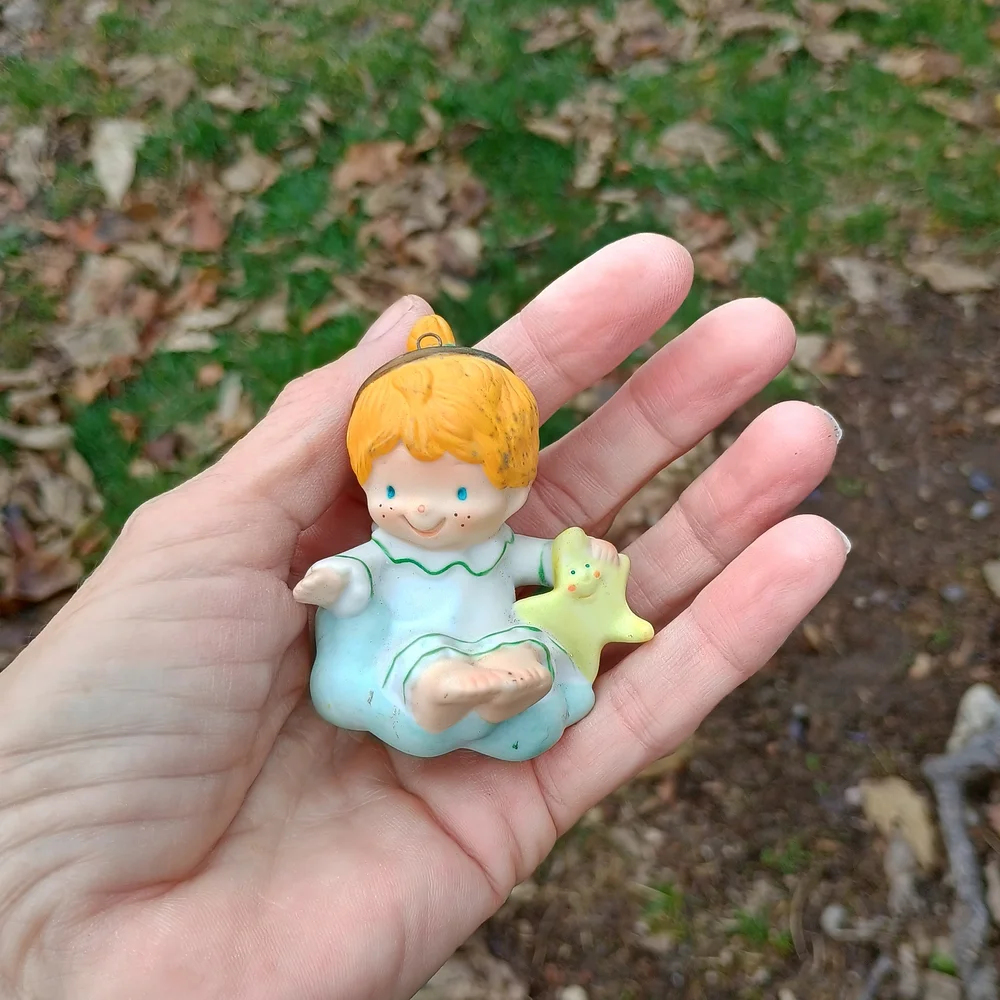 VTG 1980s Hallmark angel on a cloud ornament, Christmas ornament, cute core vibe